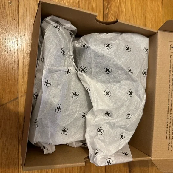 Brand new size 8 toddler Dr. Martens - Picture 3 of 3